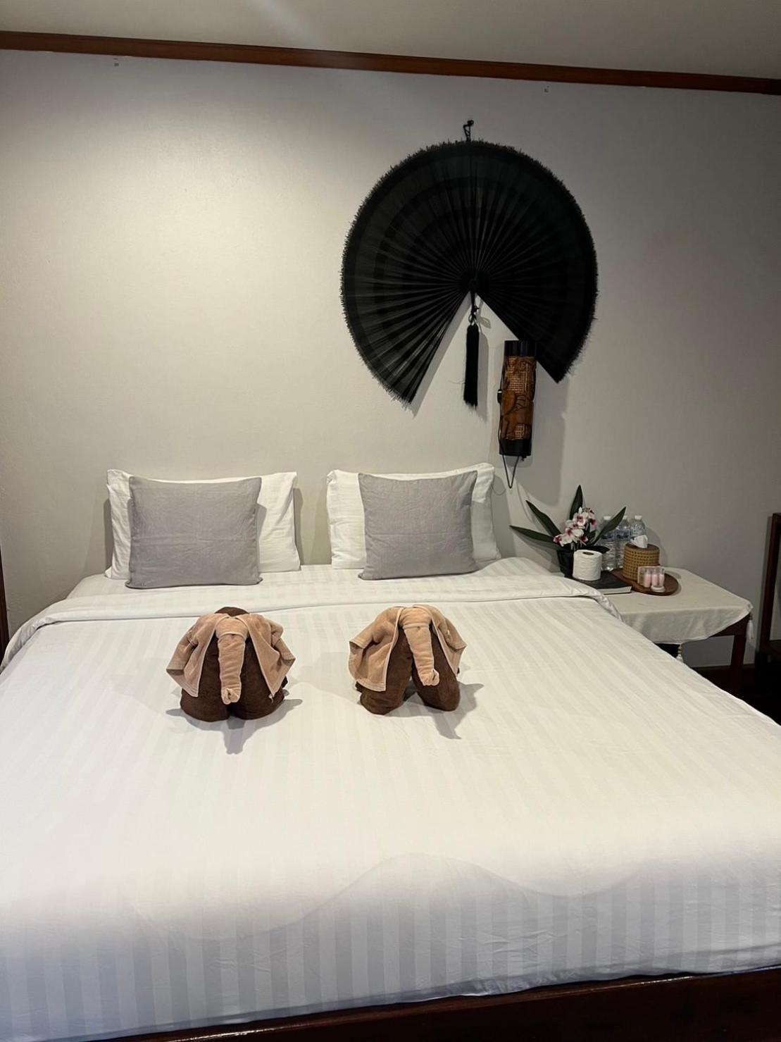 V-View Beach Resort Baan Tai Eksteriør billede