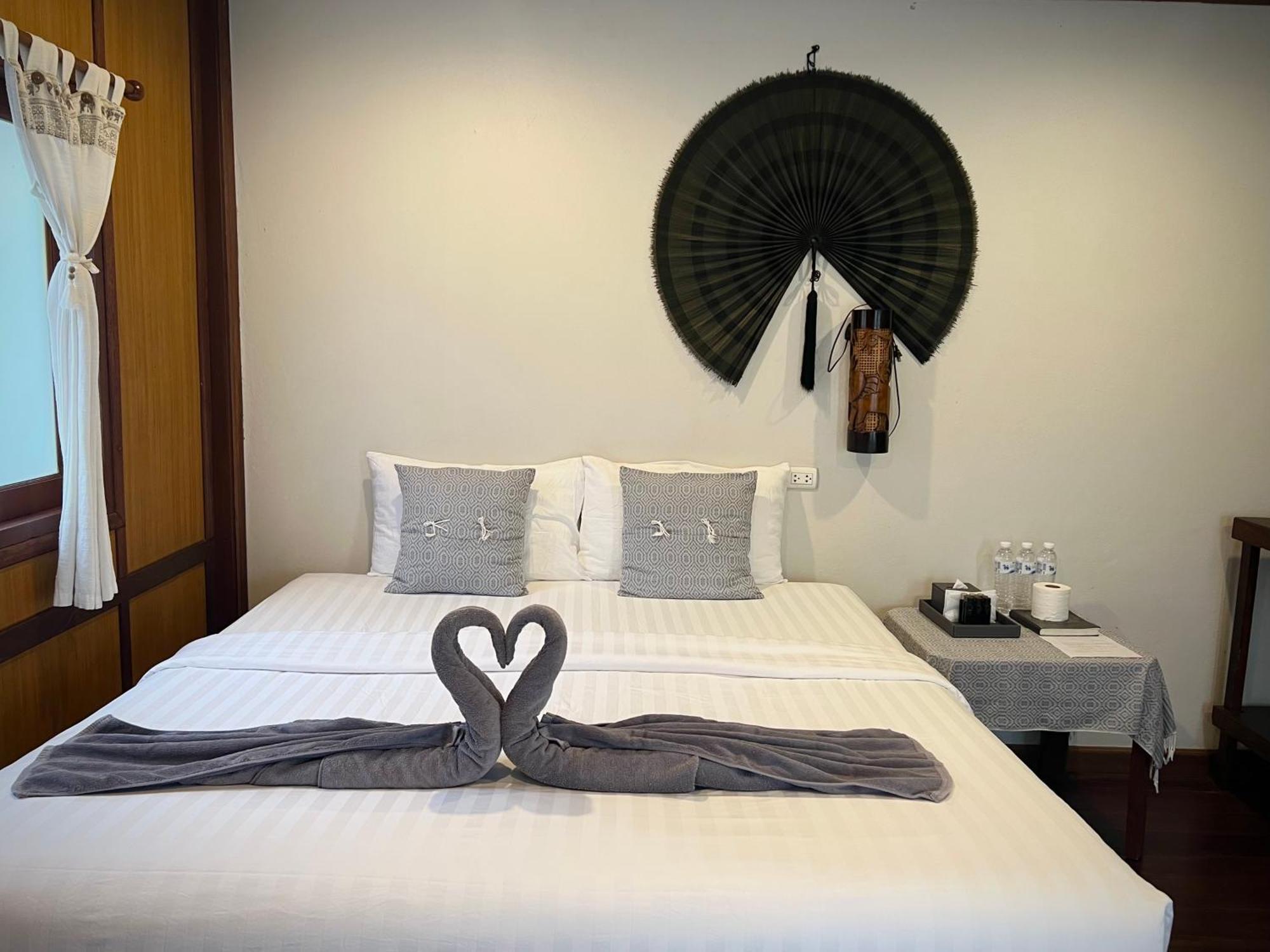 V-View Beach Resort Baan Tai Eksteriør billede