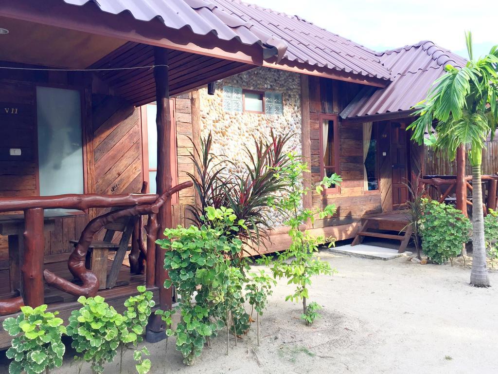 V-View Beach Resort Baan Tai Værelse billede