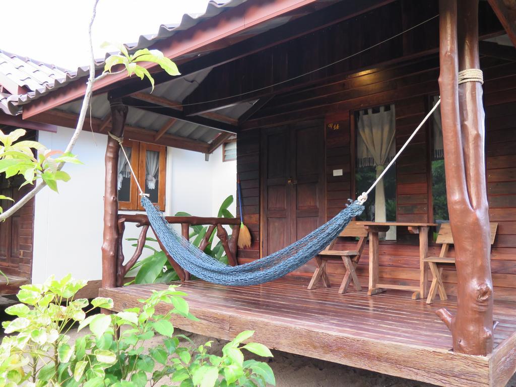 V-View Beach Resort Baan Tai Værelse billede